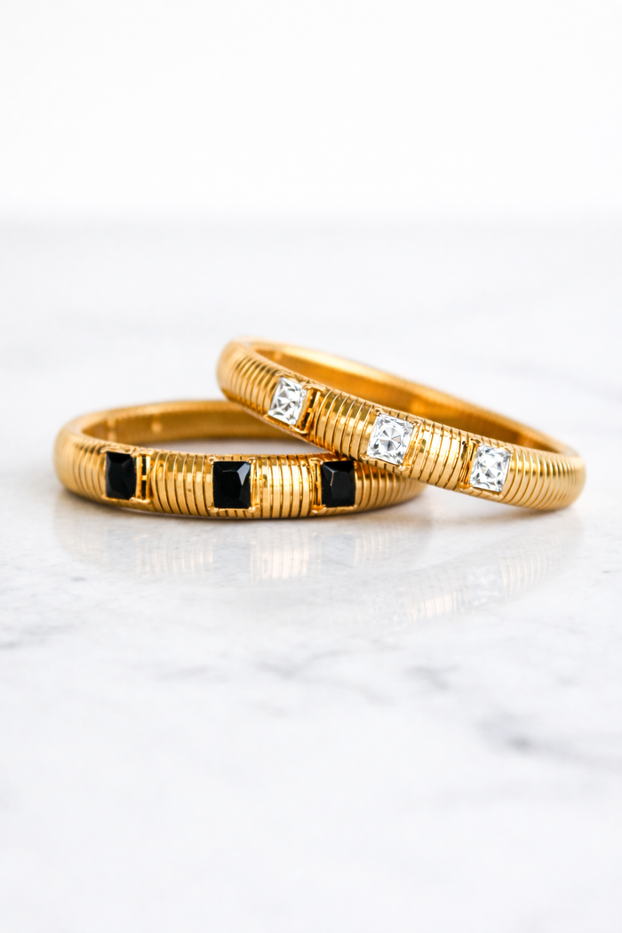 Adele Bangle