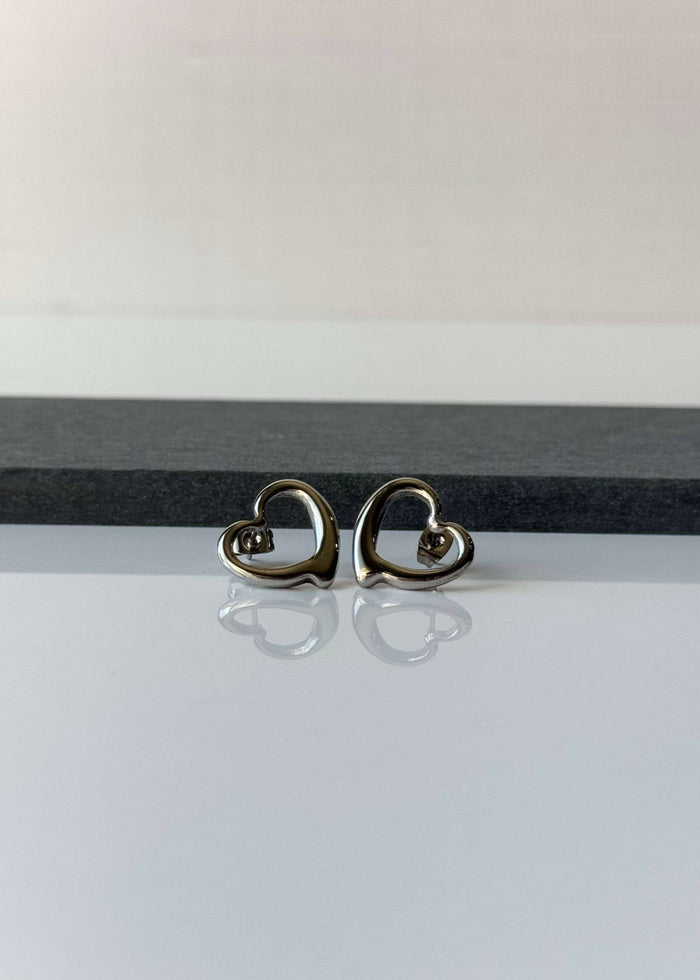 Alice Heart Studs