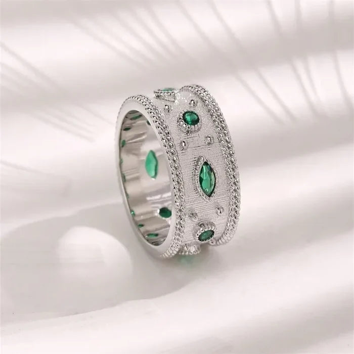 Amira Ring