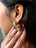 Aoucha Hoops
