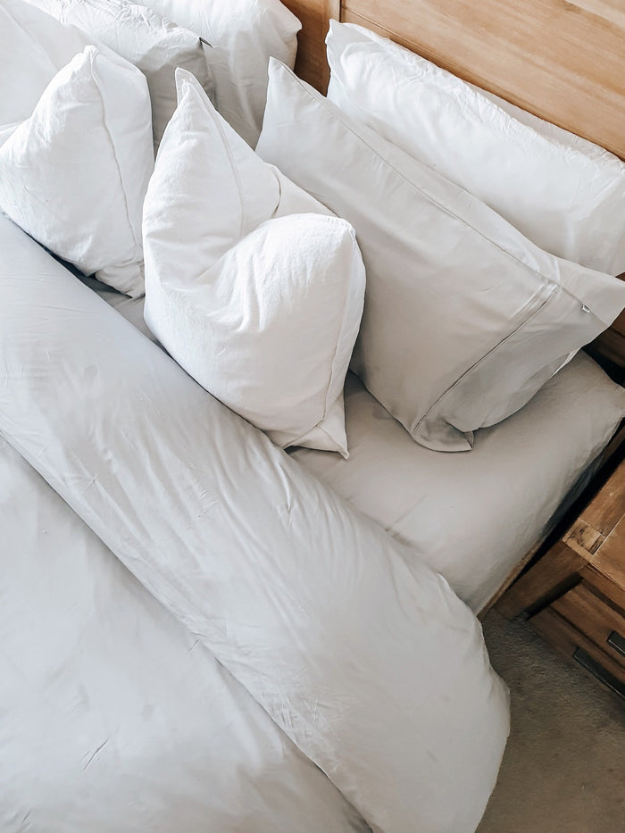 king bed bamboo fitted sheet in pale grey 'antarctica', bamboo bedding
