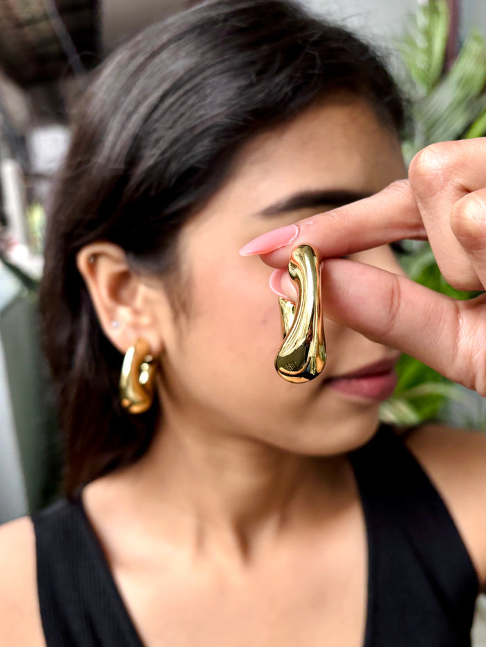 Dalia Hoops