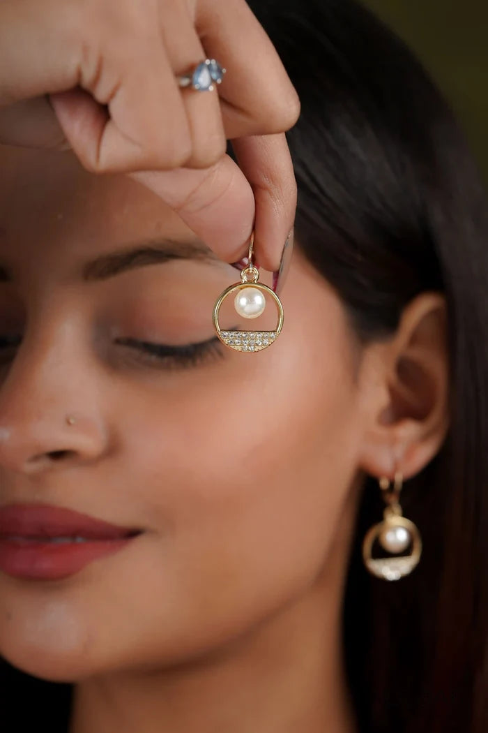 Faye Earrings