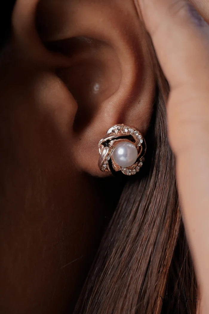Gayora Pearl Studs