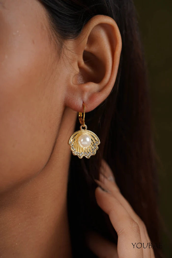 Golden Sea Shell Pearl Earrings