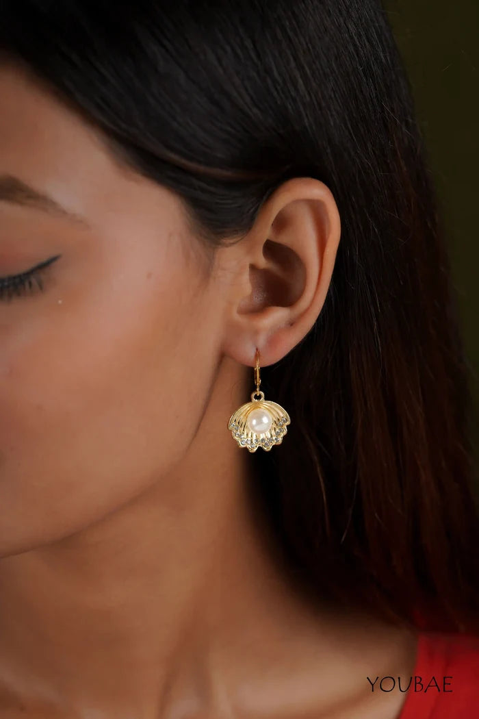 Golden Sea Shell Pearl Earrings