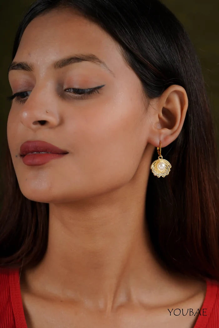 Golden Sea Shell Pearl Earrings