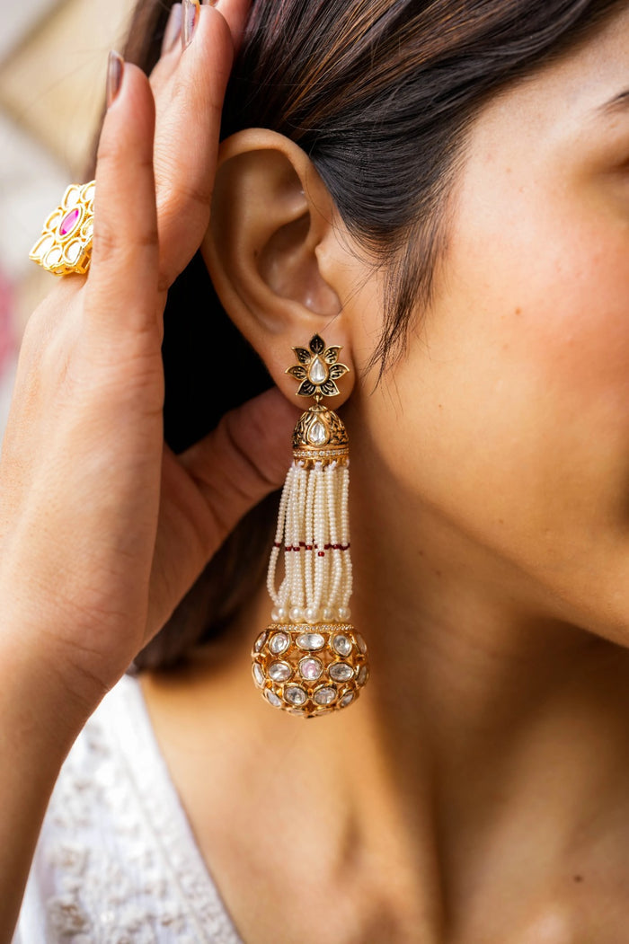 Kiyana Kundan Gold Plated Fusion Earrings