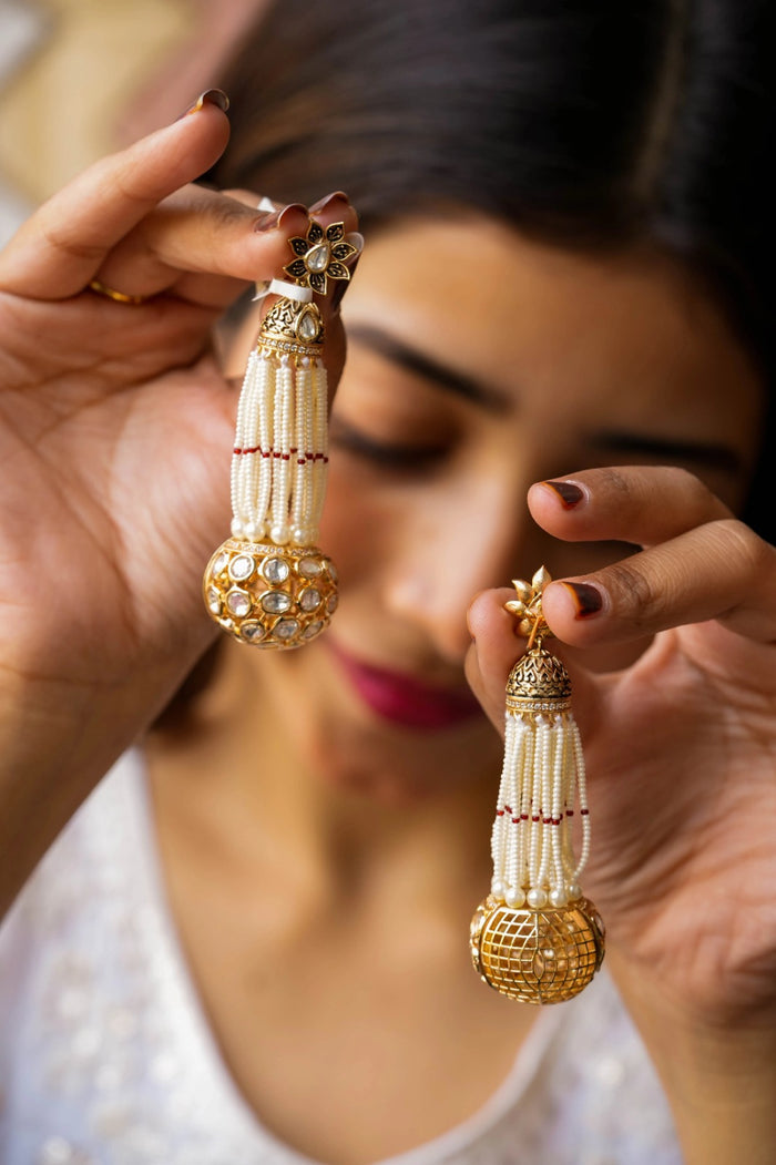 Kiyana Kundan Gold Plated Fusion Earrings