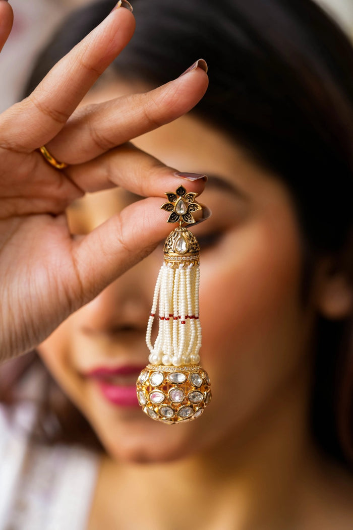 Kiyana Kundan Gold Plated Fusion Earrings