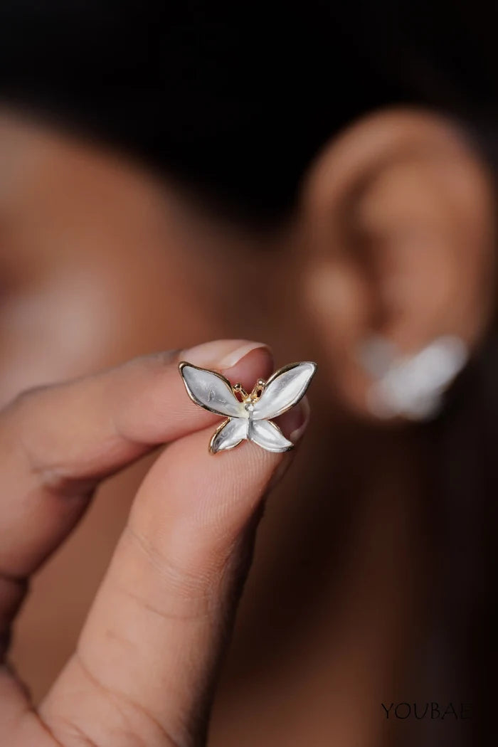 Lia Studs