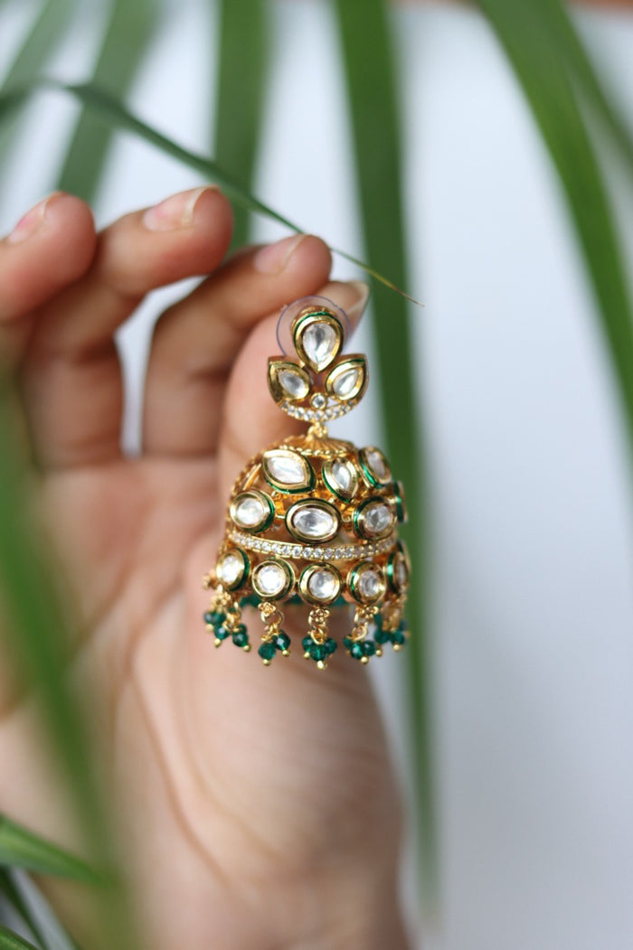 Pihu Gold Plated Kundan Jhumka Earrings