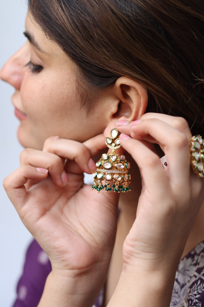 Pihu Gold Plated Kundan Jhumka Earrings