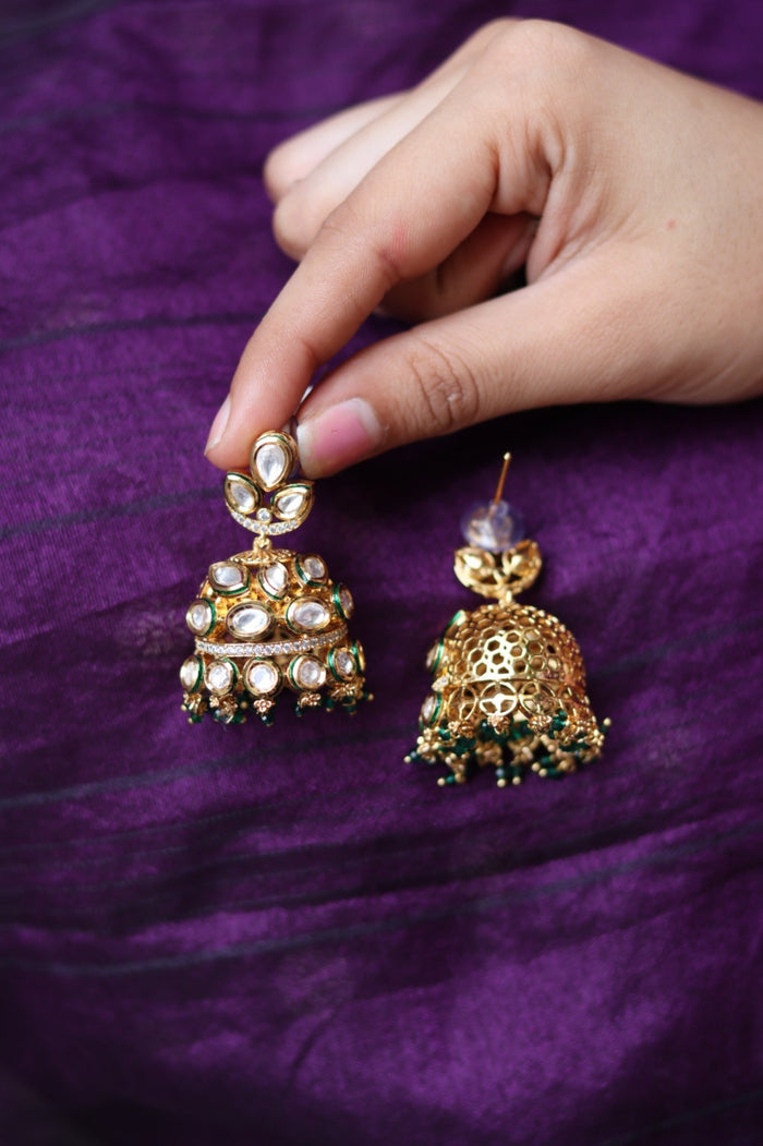 Pihu Gold Plated Kundan Jhumka Earrings