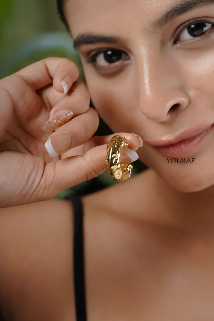 Sahana Hoop Earrings