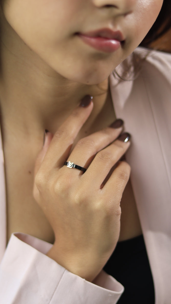 Sile Free Sized Adjustable Ring