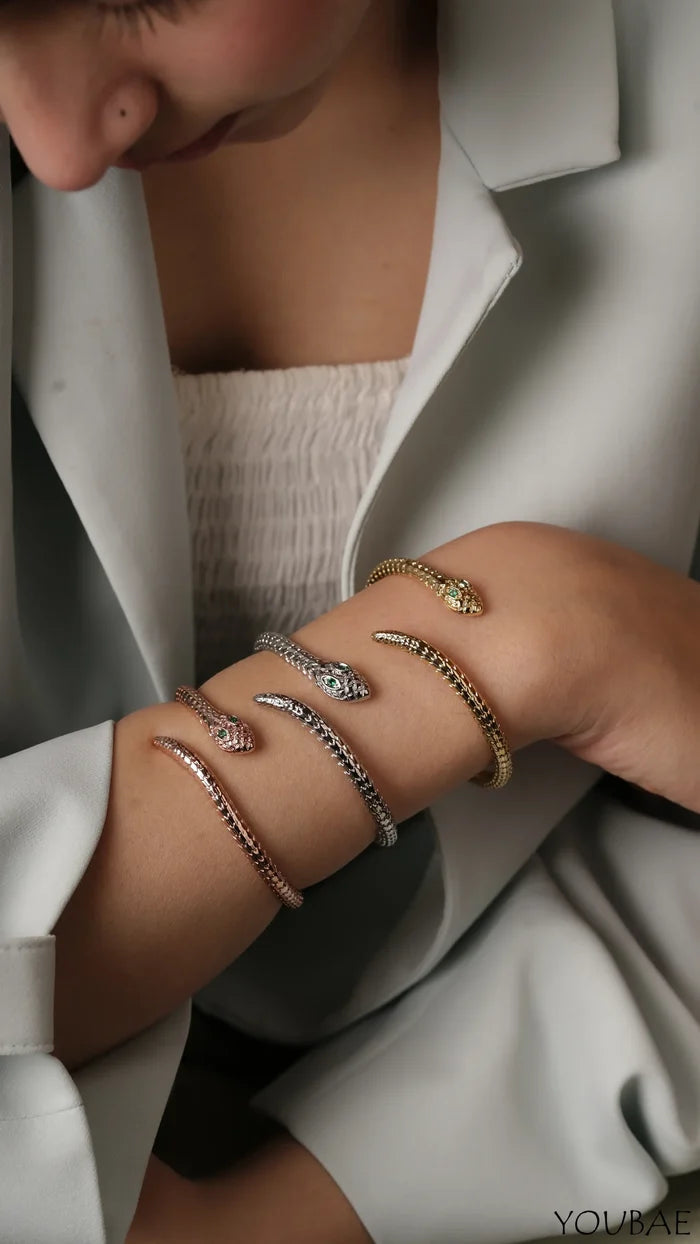 Snaky Free Size, Anti Tarnish Stainless Steel Bracelet - Single
