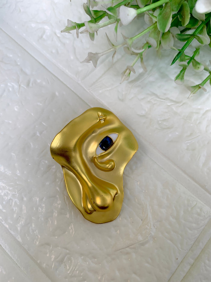 Statement Facia Brooch