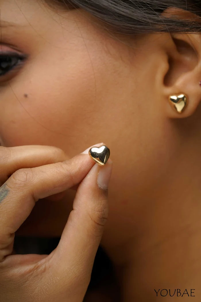 Statement Mini Heart Stud