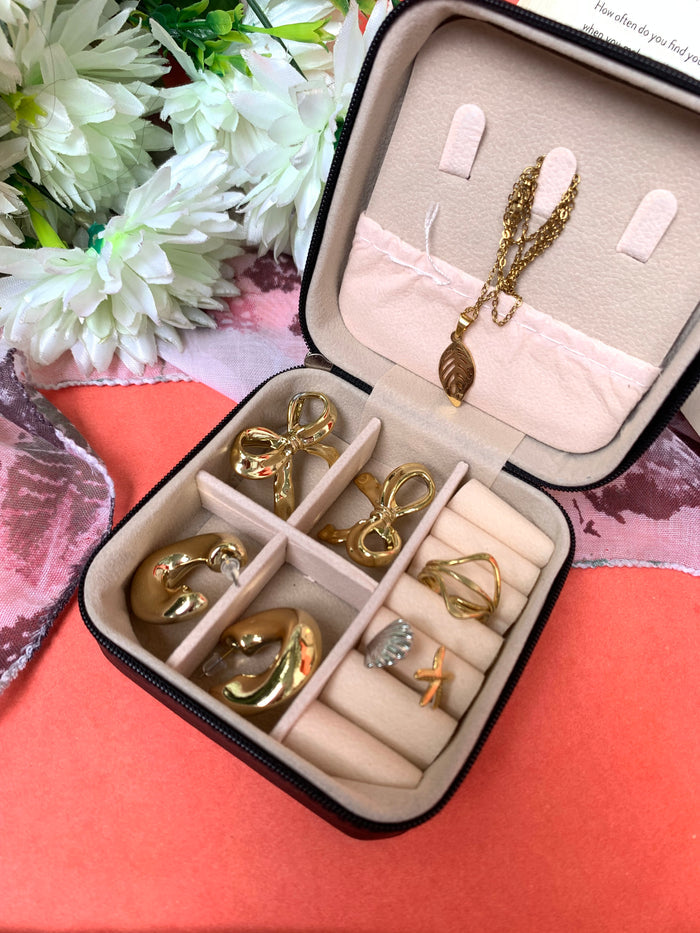 The Golden Girl Box