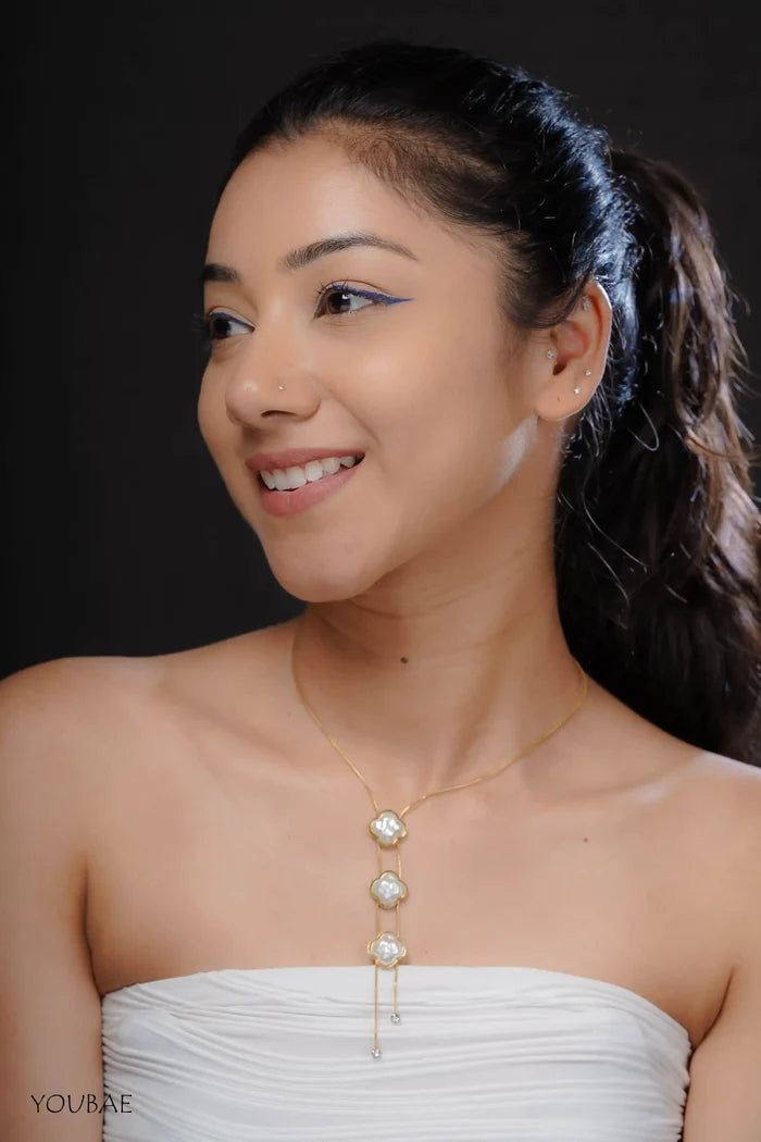 Tripple White Clove Drop Anti Tarnish Neckpiece