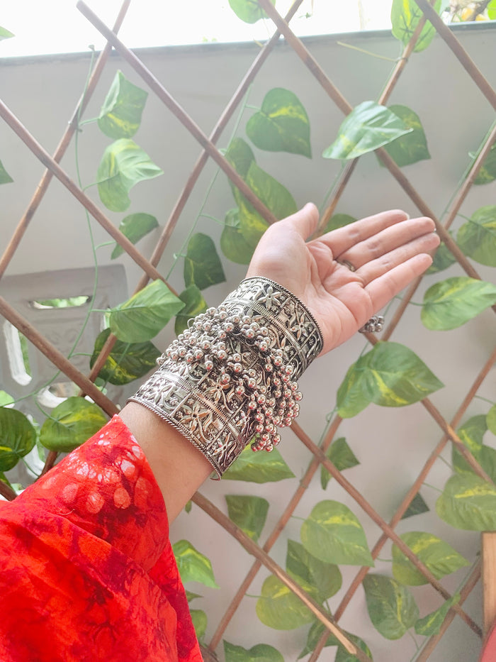 Unnati Oxidised Cuff Bracelet